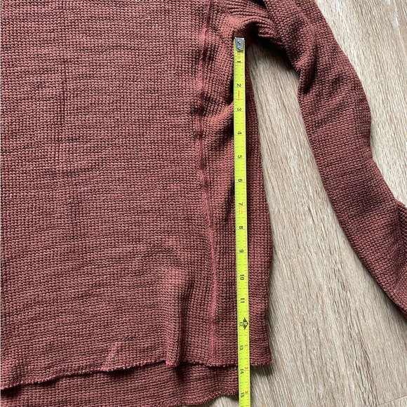 Tracksmith 🐇 Fells Waffle Layer - Picture 4 of 6